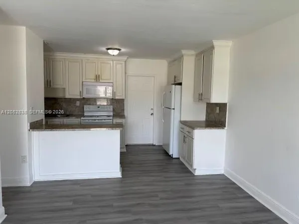 $2,600 | 1870 Northwest 167th Street, Unit 1870, Miami Gardens, FL 33054