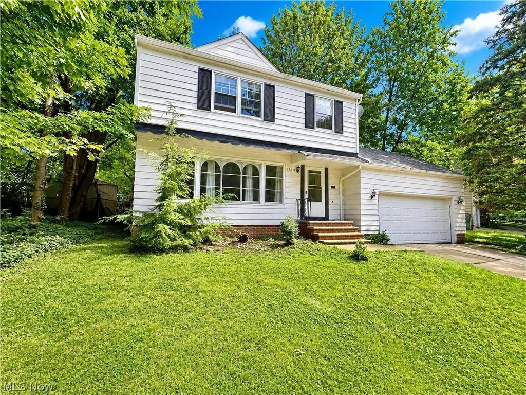 19631 Delaware Road Euclid, OH 44117 - Photo 2 of 36