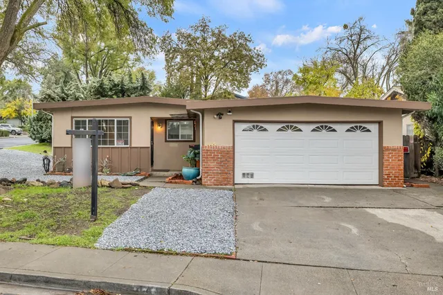 $510,000 | 445 Springvalley Drive, Vacaville, CA 95687