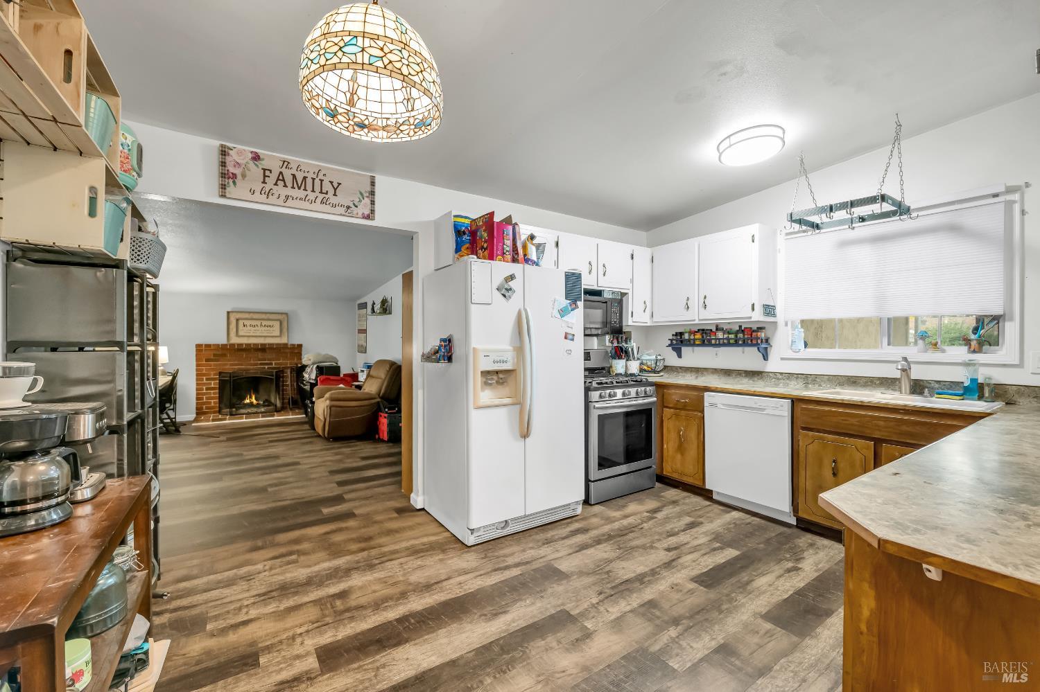 445 Springvalley Drive Vacaville, CA 95687 - Photo 6 of 7