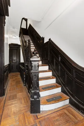 a view of entryway and hall