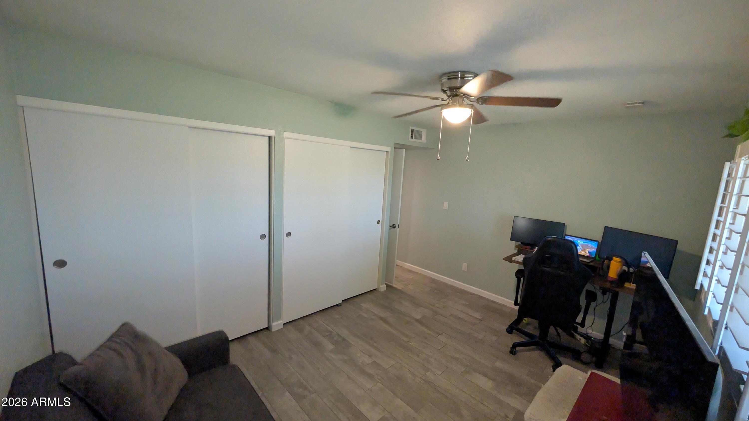 3346 West Hearn Road Phoenix, AZ 85053 - Photo 18 of 25 PXL_20260517_192802514.RAW-01