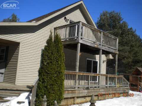 9327 Hubbard Road Davison, MI 48423 - Photo 4 of 29 20432235-3.JPG