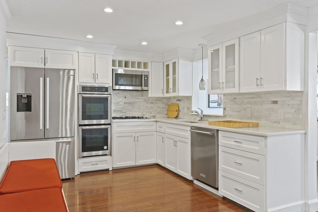 27 Erlandson Road Natick, MA 01760 - Photo 2 of 22 Gallery Image 2