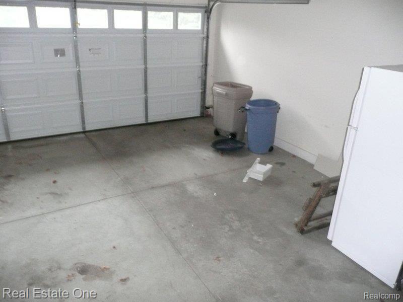 41615 Glade Road, Unit 28 Canton, MI 48187 - Photo 20 of 25 GARAGE.JPG