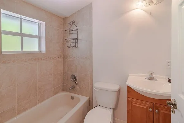 $595,000 | 420 Southwest California Avenue, Stuart, FL 34994