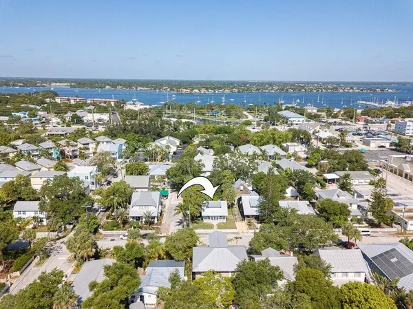 $595,000 | 420 Southwest California Avenue, Stuart, FL 34994