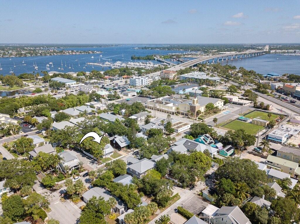 420 Southwest California Avenue Stuart, FL 34994 - Photo 20 of 20 420 SW California Avenue-32
