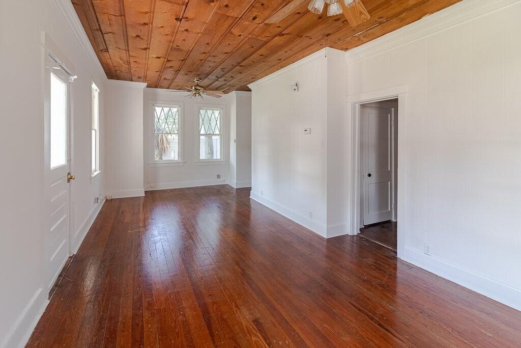 420 Southwest California Avenue Stuart, FL 34994 - Photo 6 of 20 420 SW California Avenue-10