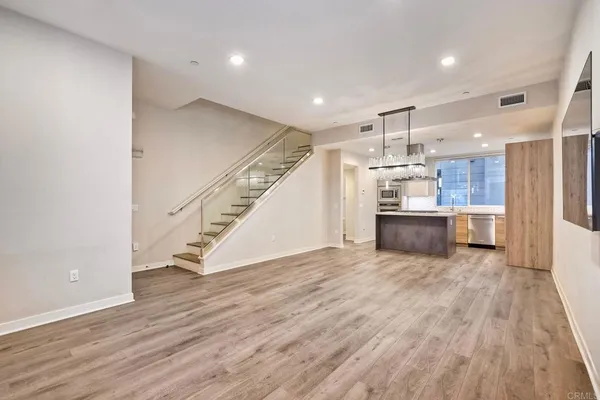 $6,500 | 3640 7th Avenue, San Diego, CA 92103