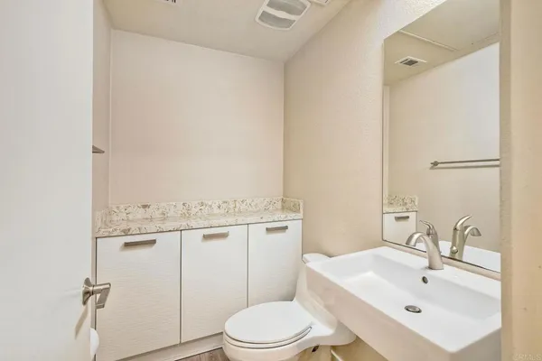 $6,500 | 3640 7th Avenue, San Diego, CA 92103