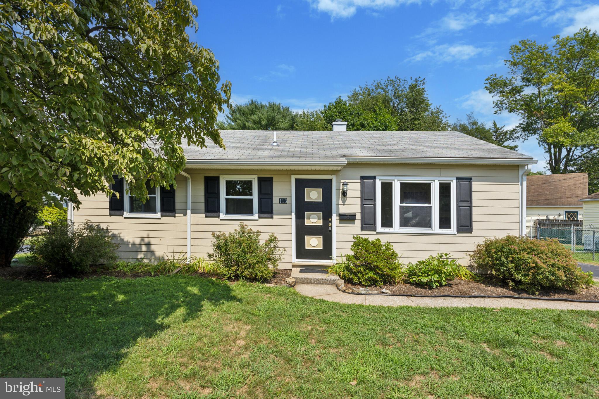 113 Manor Road Paoli, PA 19301 - Photo 1 of 25