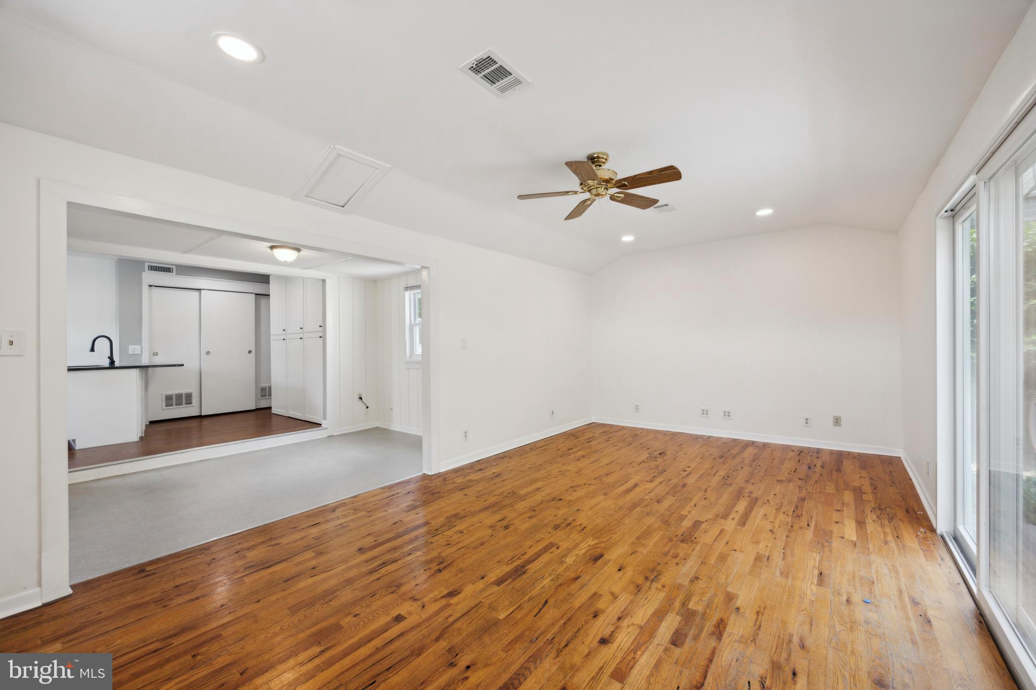 113 Manor Road Paoli, PA 19301 - Photo 7 of 25 Family room