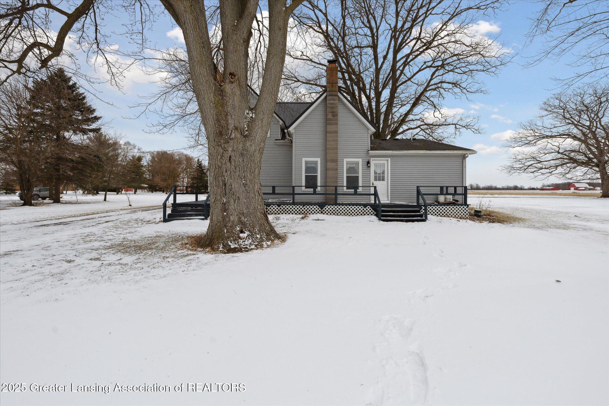 6307 North Watson Road Elsie, MI 48831 - Photo 36 of 53 36-6307-N-Watson-Rd-Elsie-MI-48831-Windo