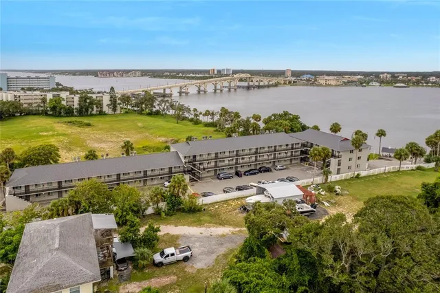 $105,000 | 900 South Peninsula Drive, Unit 207, Daytona Beach, FL 32118