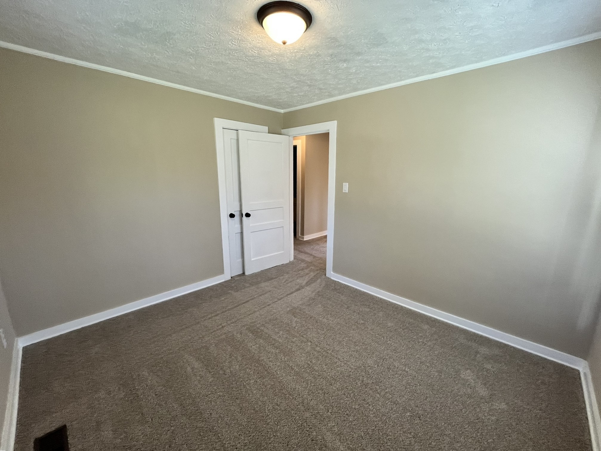 2220 Willette Road Red Boiling Springs, TN 37150 - Photo 14 of 30 an empty room with closet