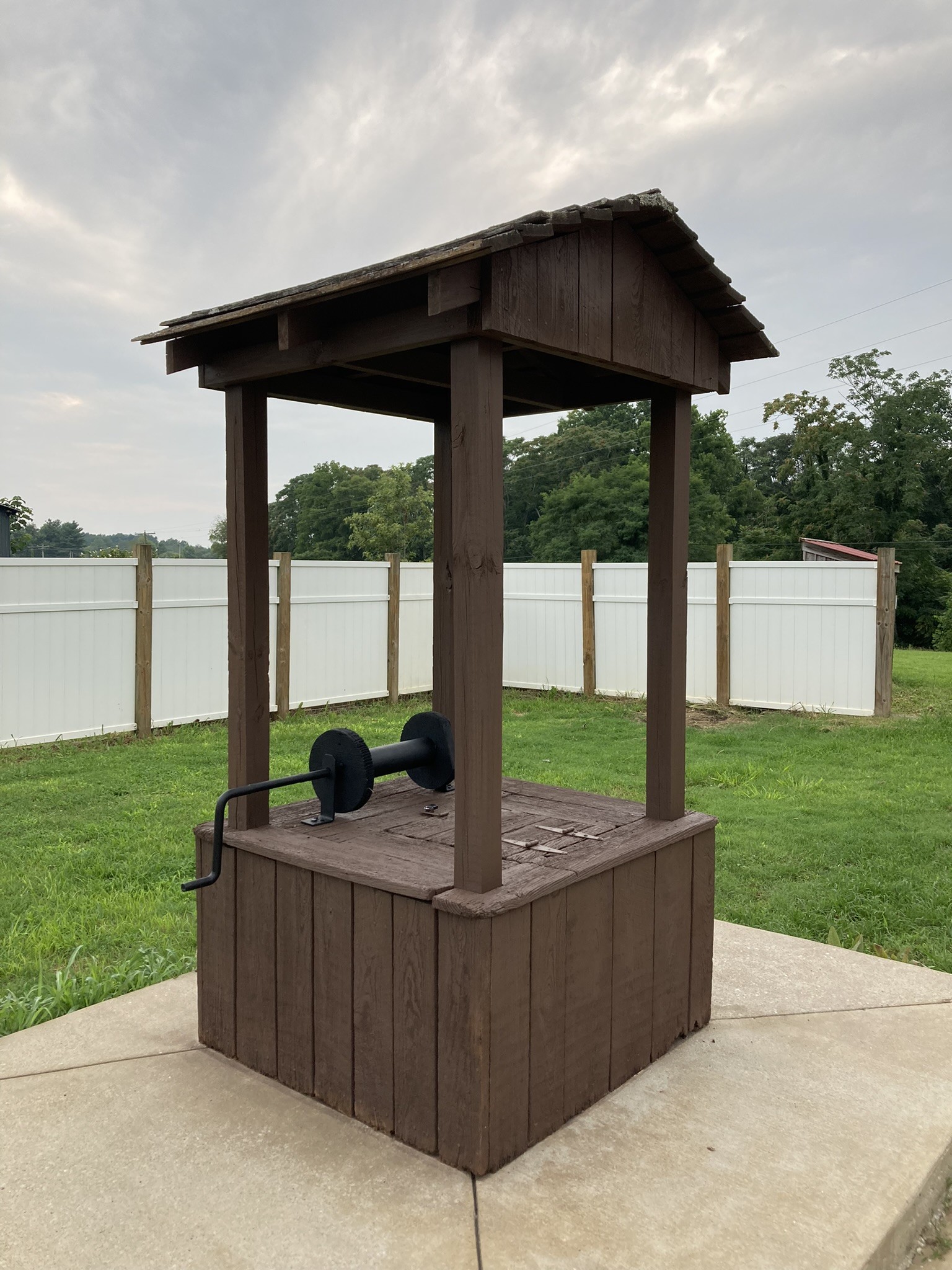 2220 Willette Road Red Boiling Springs, TN 37150 - Photo 5 of 30 a backyard of a house with table and chairs