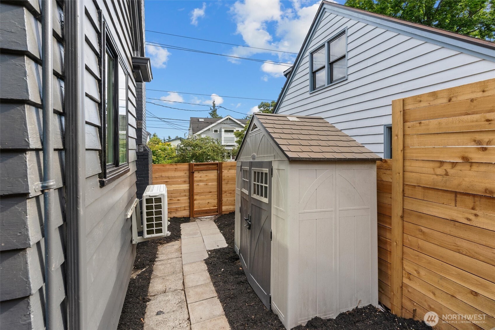 1608 North 38th Street Seattle, WA 98103 - Photo 25 of 39 Gallery Image 25