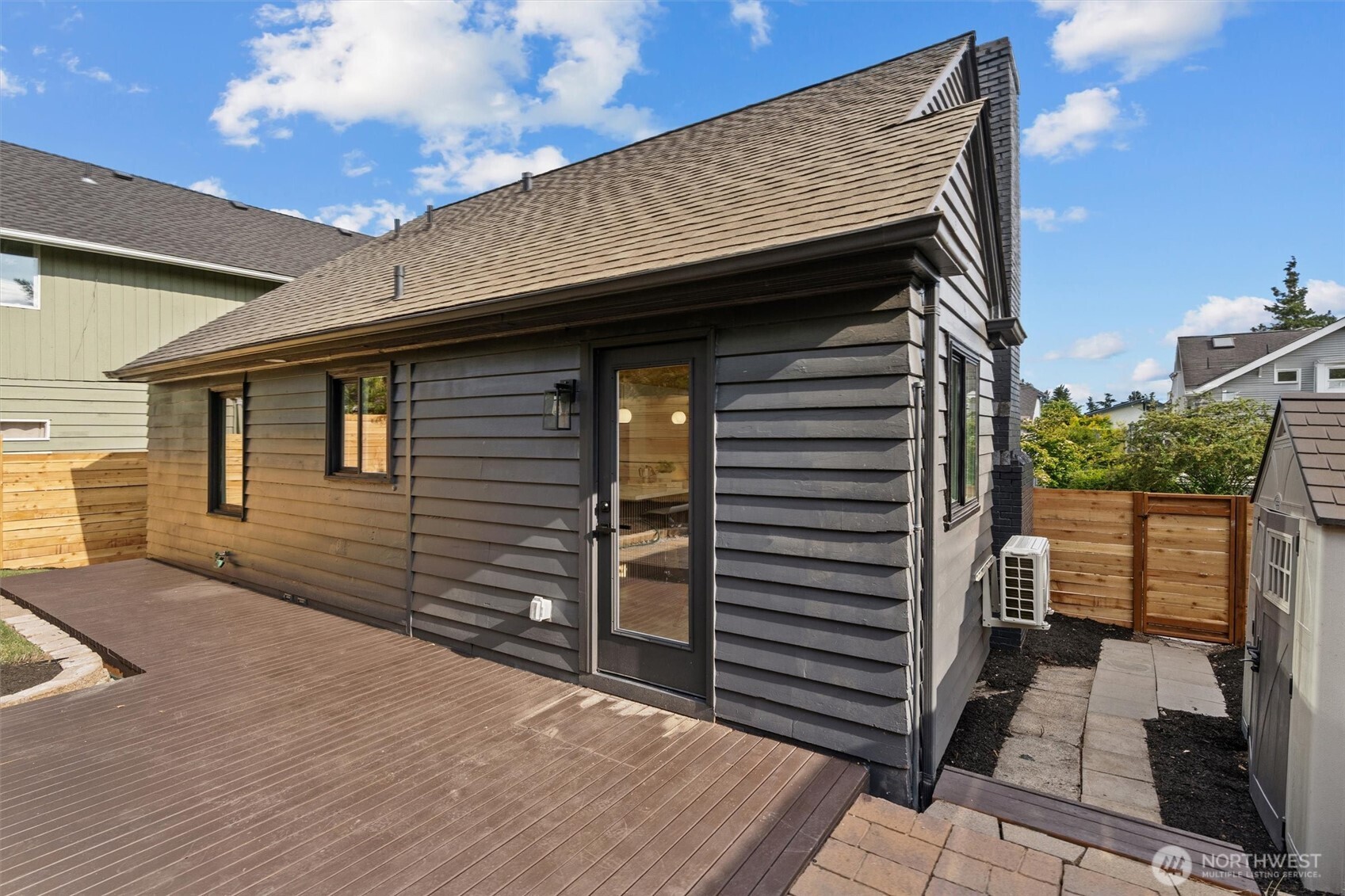 1608 North 38th Street Seattle, WA 98103 - Photo 26 of 39 Gallery Image 26