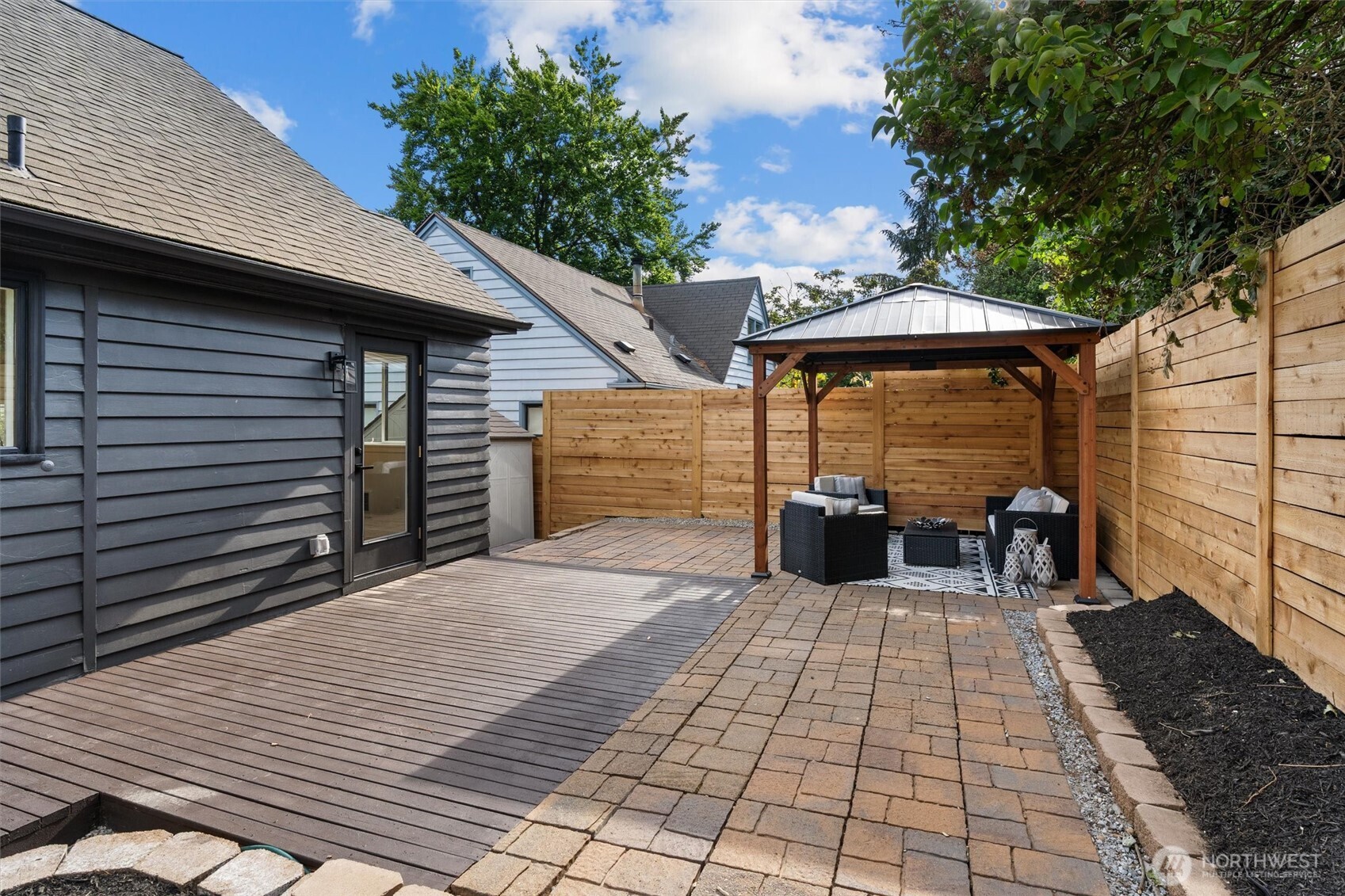 1608 North 38th Street Seattle, WA 98103 - Photo 30 of 39 Gallery Image 30