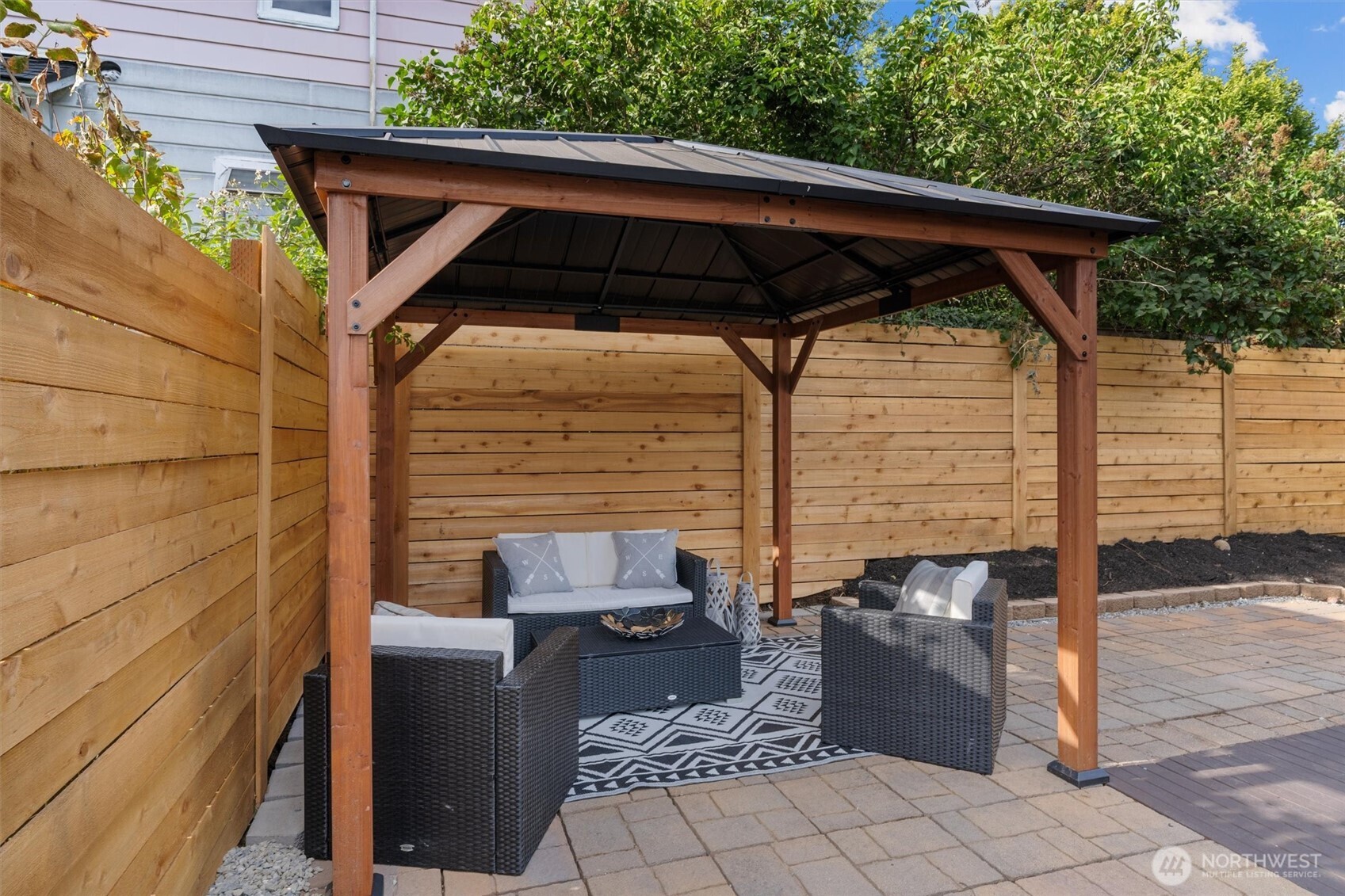 1608 North 38th Street Seattle, WA 98103 - Photo 31 of 39 Gallery Image 31
