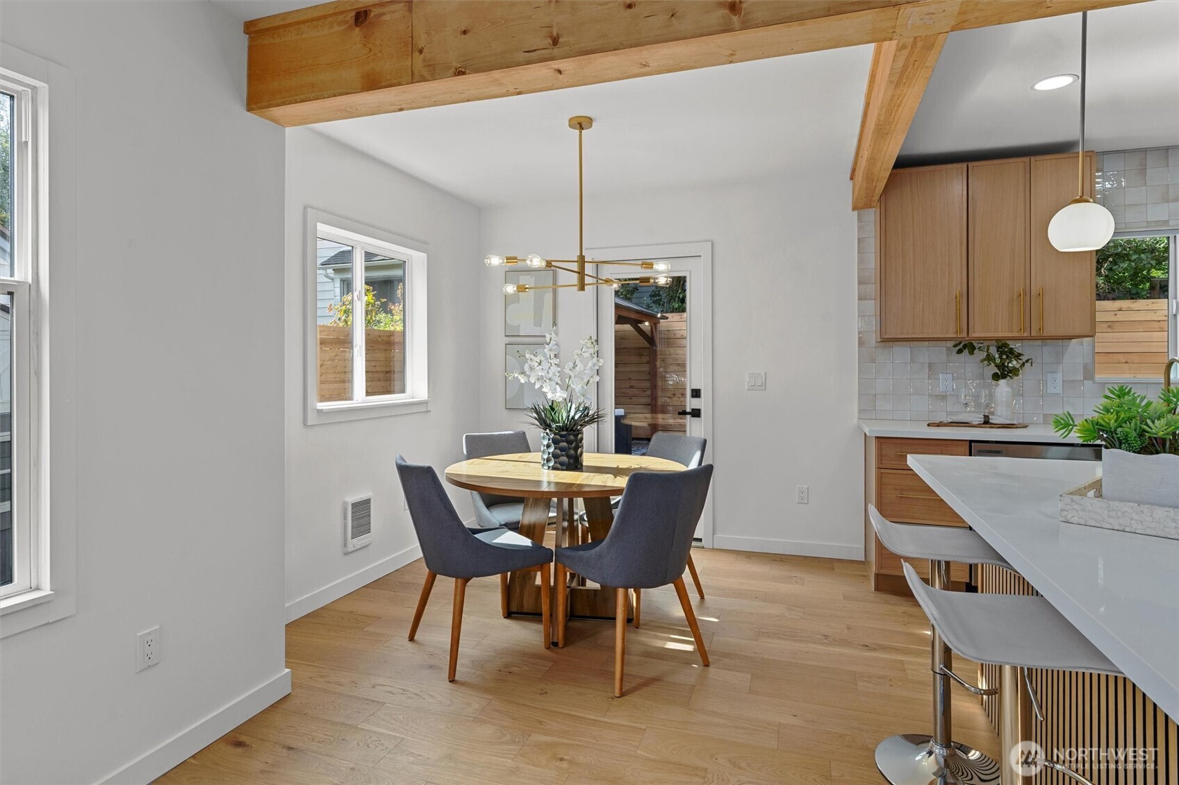1608 North 38th Street Seattle, WA 98103 - Photo 5 of 39 Gallery Image 5