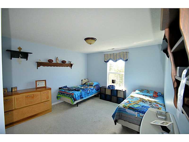 5752 Decatur Ridge Drive Indianapolis, IN 46221 - Photo 11 of 24
