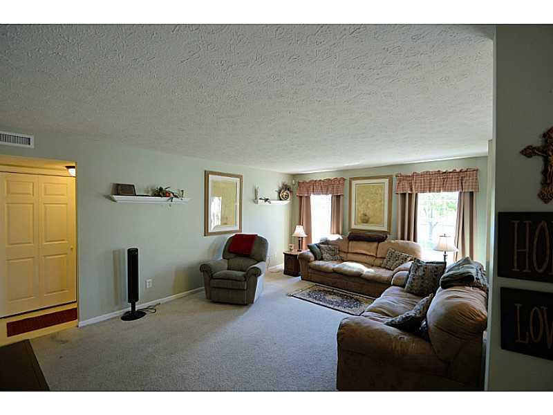 5752 Decatur Ridge Drive Indianapolis, IN 46221 - Photo 15 of 24