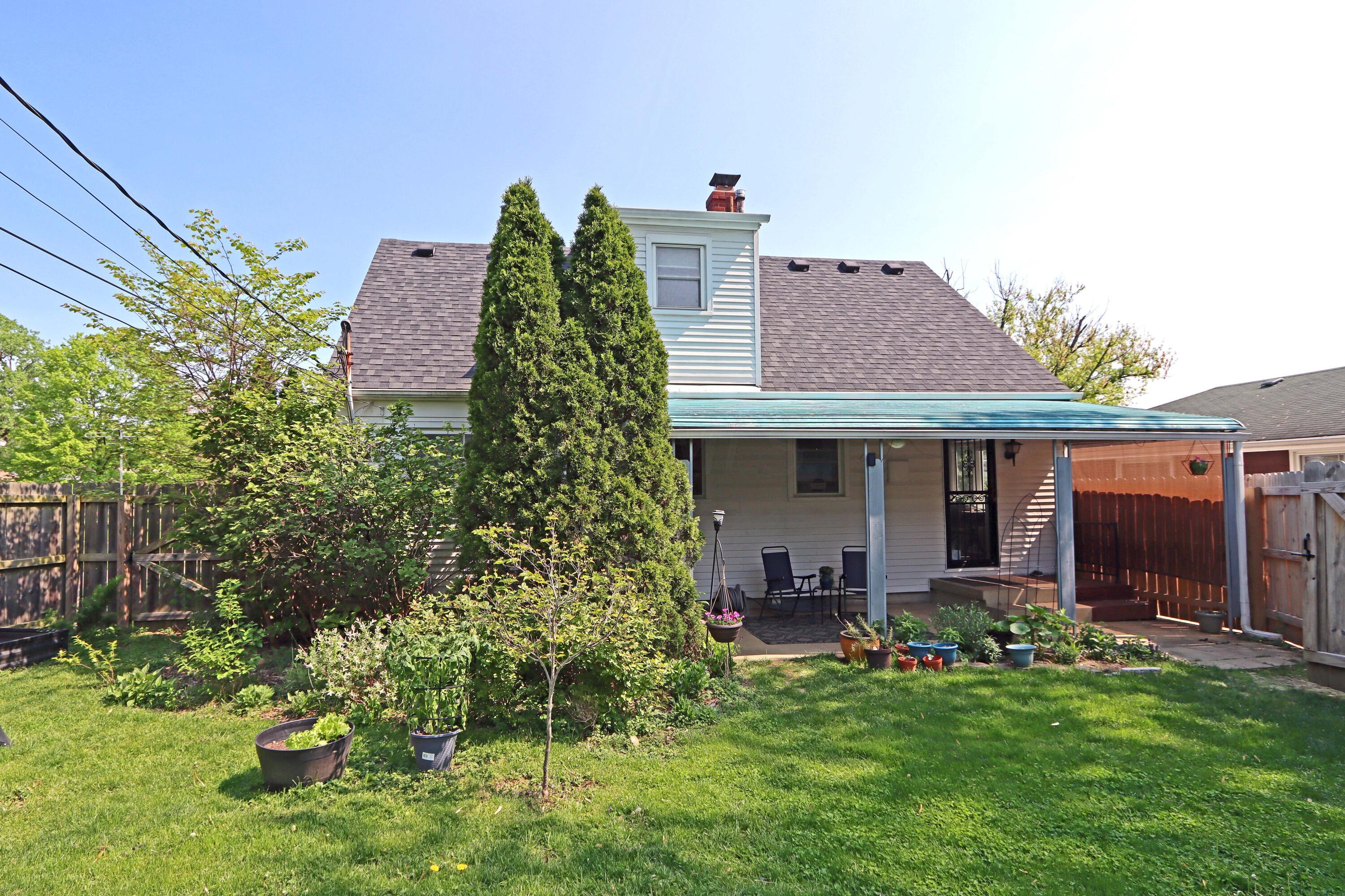 2865 Ashby Road Columbus, OH 43209 - Photo 41 of 44 Rear of Home