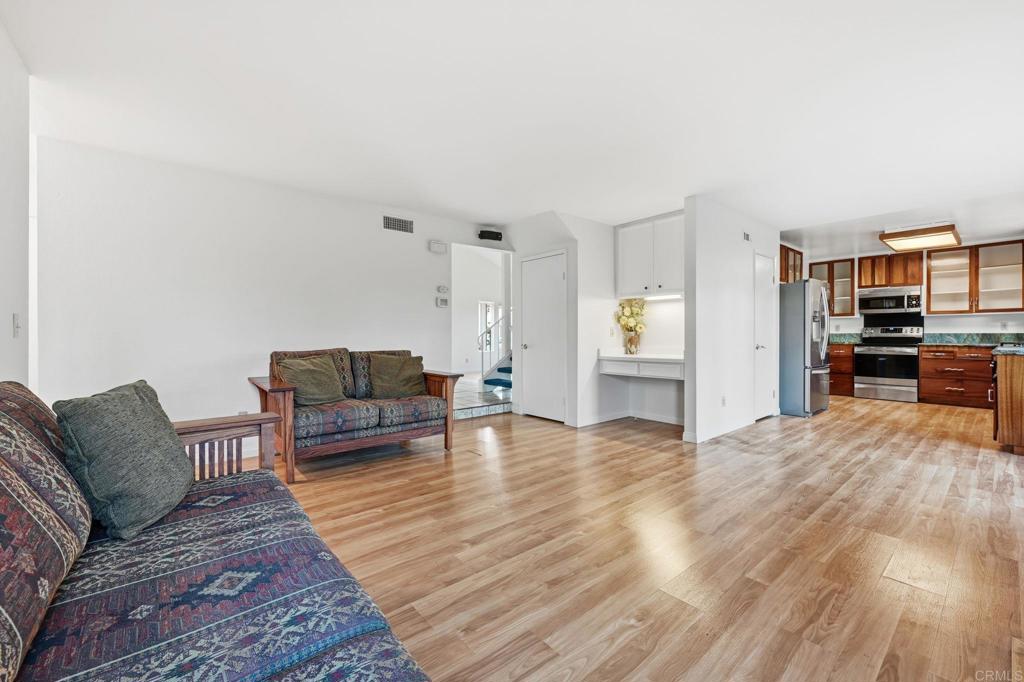 2736 Victoria Avenue Carlsbad, CA 92010 - Photo 17 of 41