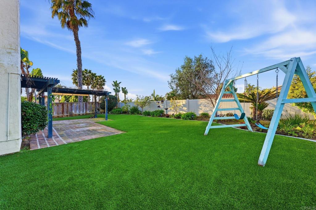 2736 Victoria Avenue Carlsbad, CA 92010 - Photo 38 of 41