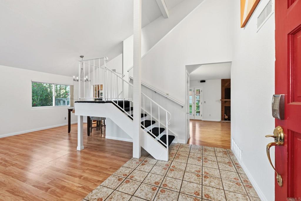 2736 Victoria Avenue Carlsbad, CA 92010 - Photo 6 of 41