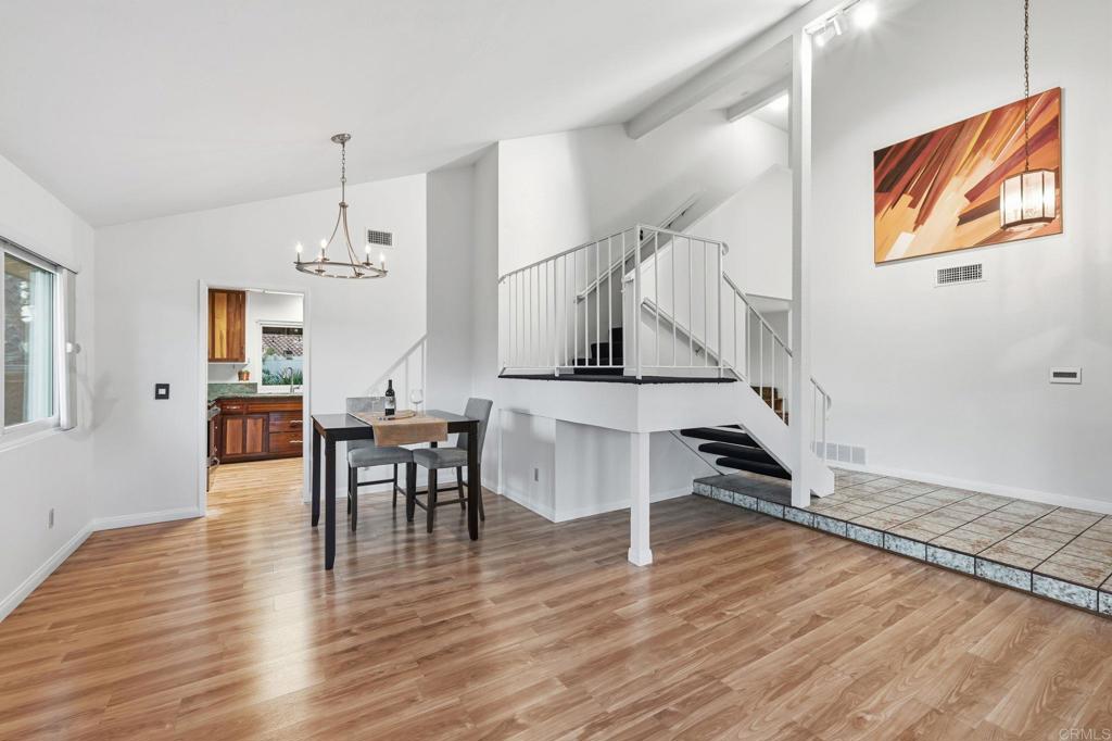 2736 Victoria Avenue Carlsbad, CA 92010 - Photo 7 of 41