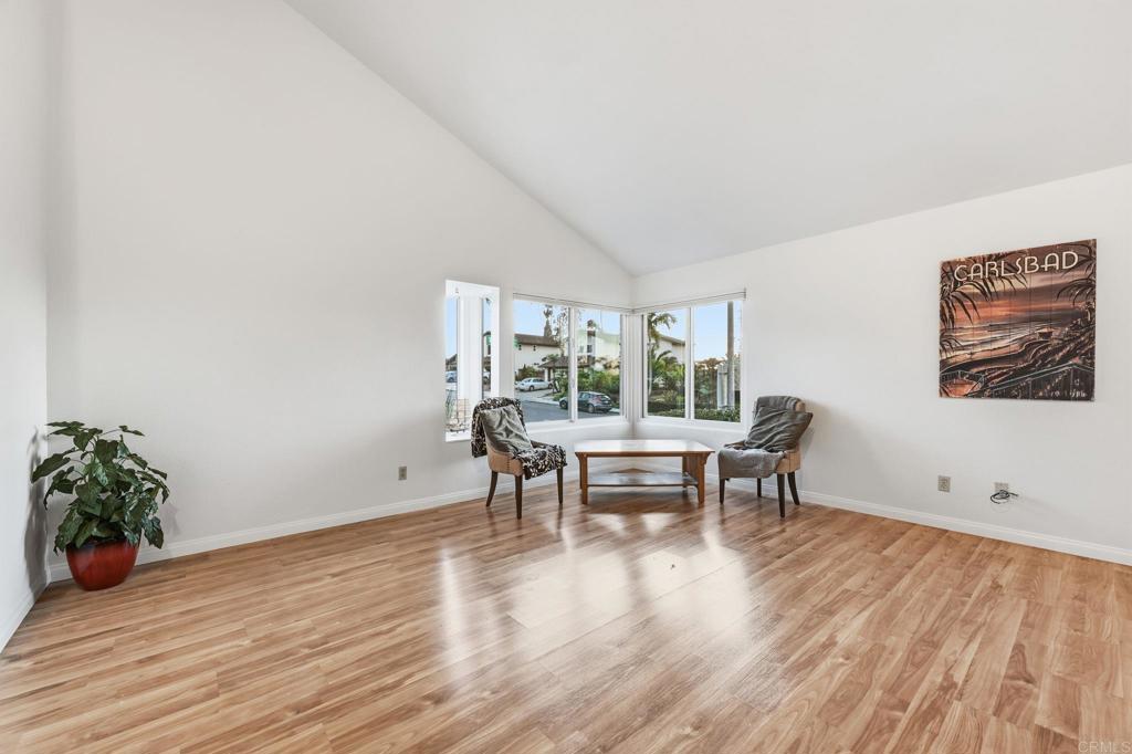 2736 Victoria Avenue Carlsbad, CA 92010 - Photo 9 of 41