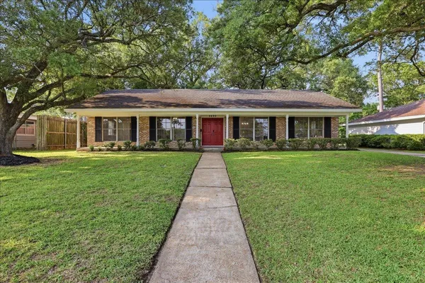 $244,900 | 5892 North Circuit Drive, Beaumont, TX 77706