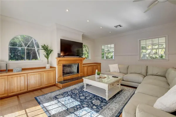 $15,000 | 302 Northwest 11th Street, Delray Beach, FL 33444