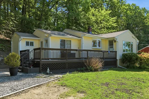 $550,000 | 116 White Pond Road, Stow, MA 01775