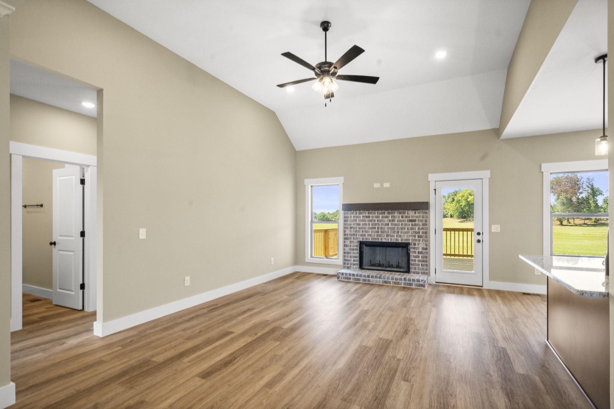 5345 Roy Holman Road Springfield, TN 37172 - Photo 12 of 34 Gallery Image 12