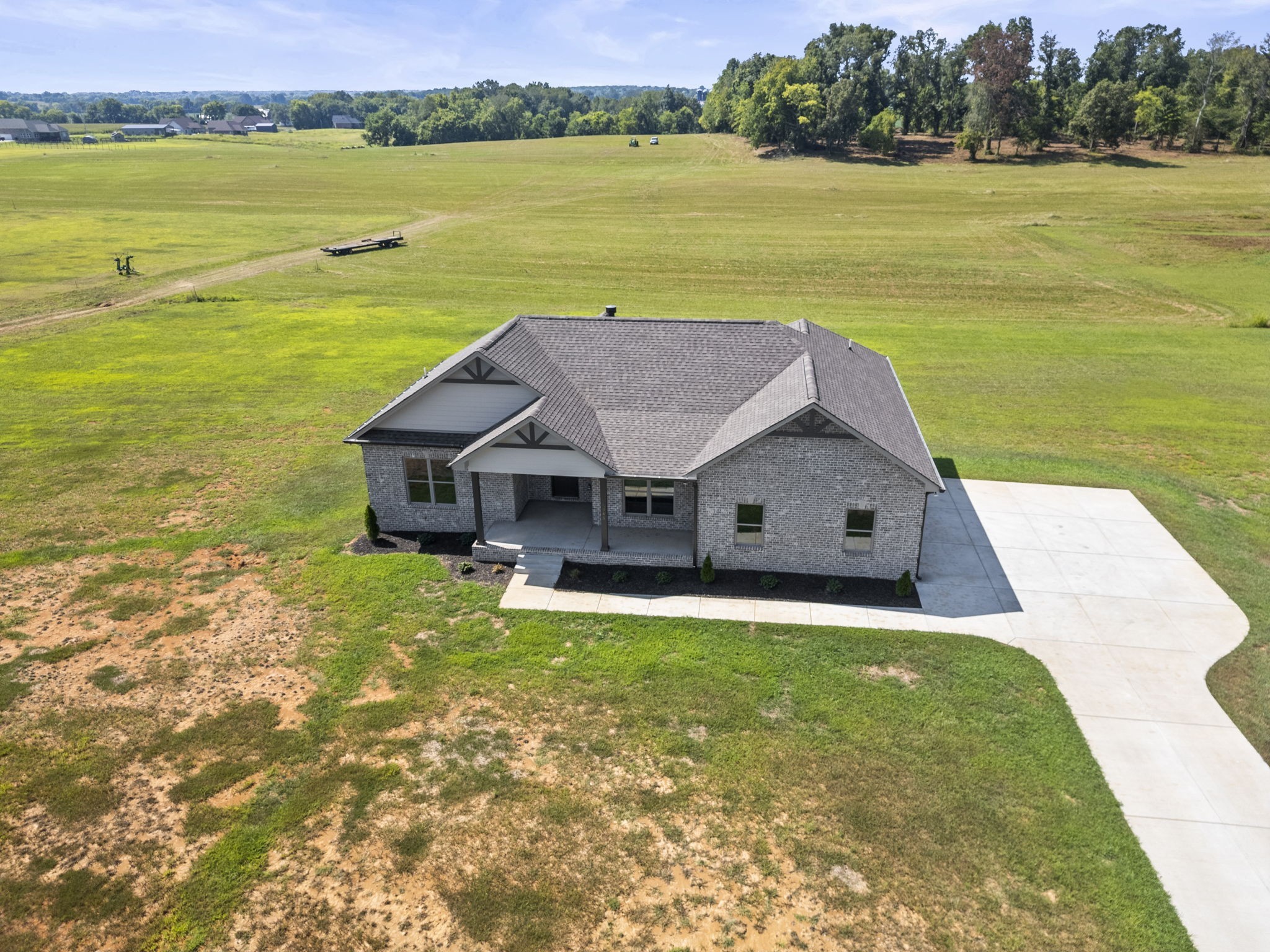 5345 Roy Holman Road Springfield, TN 37172 - Photo 8 of 34 Gallery Image 8