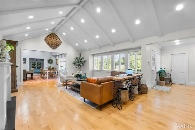 $975,000 | 2416 Terrie Hill Road, Cape Girardeau, MO 63701