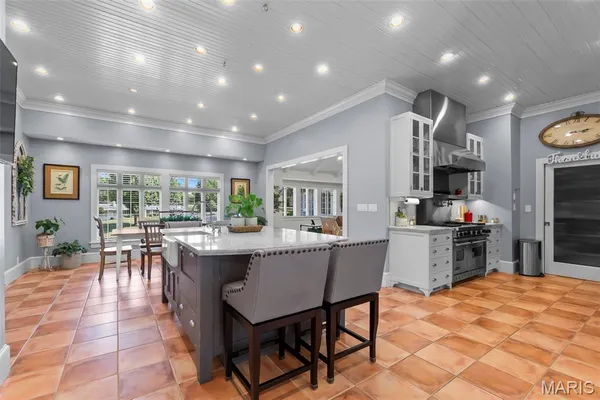 $925,000 | 2416 Terrie Hill Road, Cape Girardeau, MO 63701