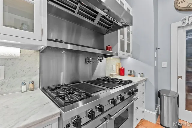 $975,000 | 2416 Terrie Hill Road, Cape Girardeau, MO 63701