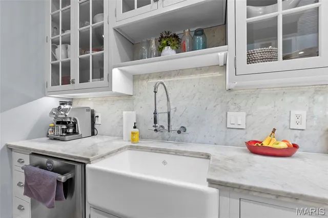 $975,000 | 2416 Terrie Hill Road, Cape Girardeau, MO 63701