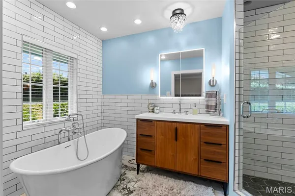 $925,000 | 2416 Terrie Hill Road, Cape Girardeau, MO 63701