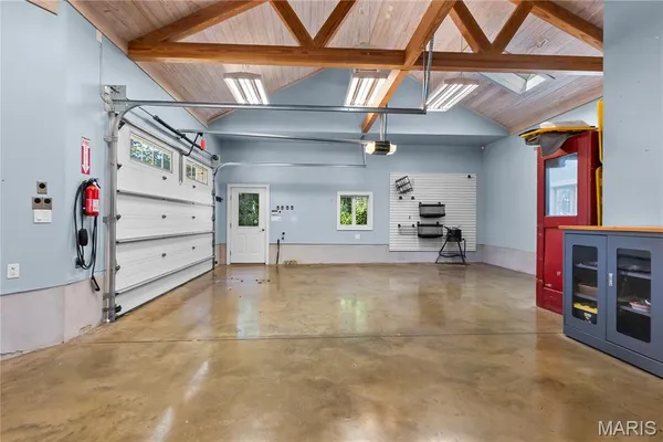 $925,000 | 2416 Terrie Hill Road, Cape Girardeau, MO 63701