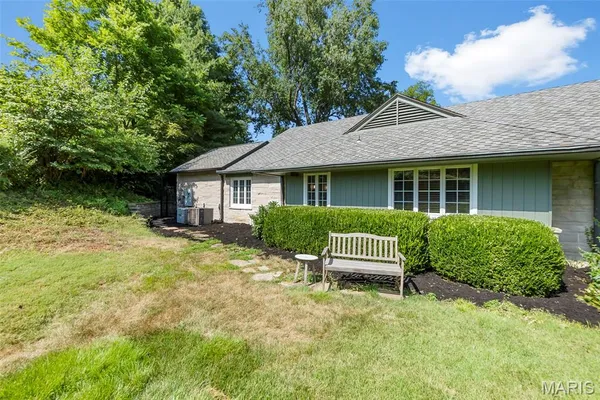 $925,000 | 2416 Terrie Hill Road, Cape Girardeau, MO 63701