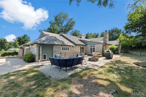 $925,000 | 2416 Terrie Hill Road, Cape Girardeau, MO 63701