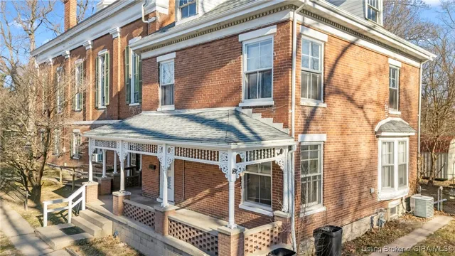 $269,900 | 309 West Main Street, Vevay, IN 47043