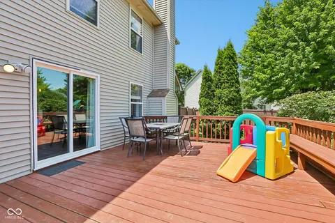 $379,900 | 12552 Geist Cove Drive, Indianapolis, IN 46236