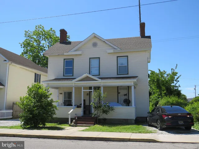 $140,000 | 313 West Main Street, Crisfield, MD 21817